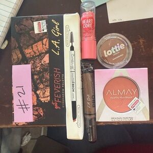 Eyeshadow Palette - Bold Black